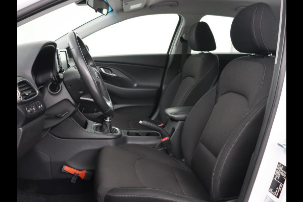 Hyundai i30 1.0 T-GDI Comfort | Carplay | Navigatie | Camera | Trekhaak | Climate control | Parkeerhulp | Cruise control | Bluetooth