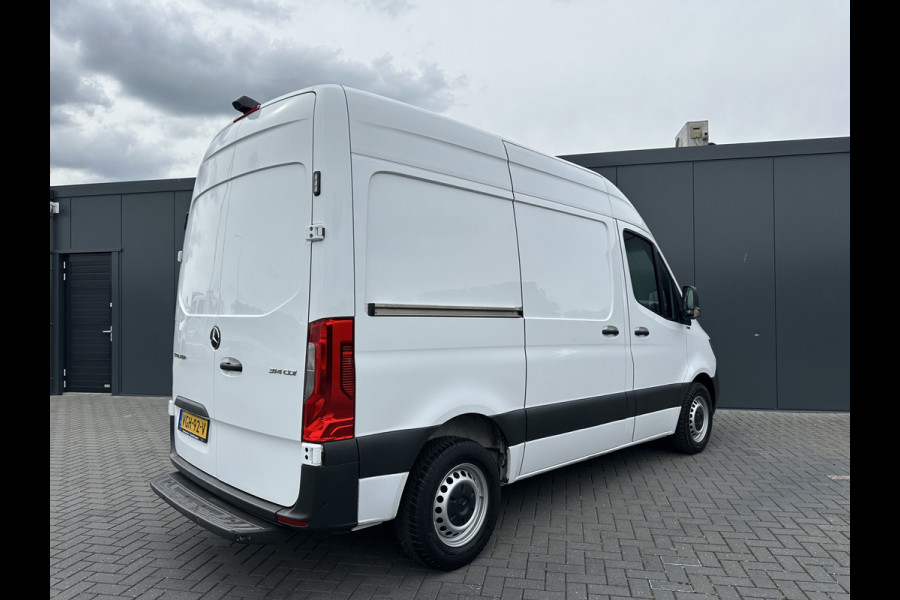 Mercedes-Benz Sprinter 314 CDI 143 PK AUTOMAAT / L1H2 / 1e EIGENAAR / CAMERA / GEVEERDE STOEL / BLIND SPOT / CRUISE / AIRCO