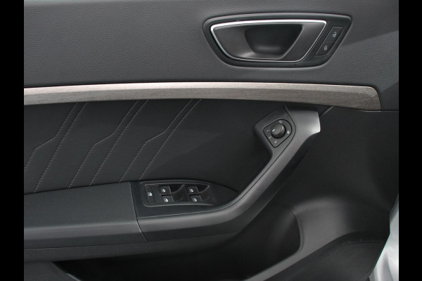 Seat Ateca 1.5 TSI 150pk Automaat Xperience | Navigatie | Apple Carplay / Android Auto | Camera | Parkeersensoren | Stoel-en stuurverwarming | Ledverlichting | Getinte ramen | Climate Control