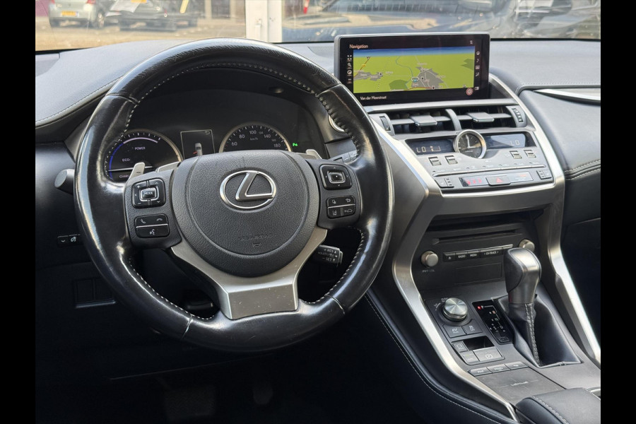 Lexus NX 300h Luxury Line | Dodehoekherkenning, Leer, Stoel + Stuurverwarming, 18 inch, Leer, Apple CarPlay/Android auto, Elektrische ach