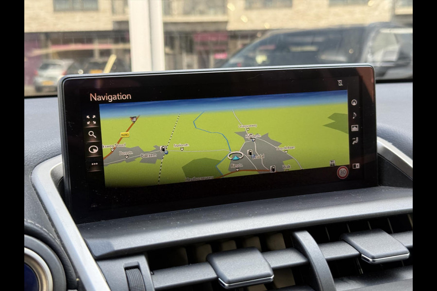 Lexus NX 300h Luxury Line | Dodehoekherkenning, Leer, Stoel + Stuurverwarming, 18 inch, Leer, Apple CarPlay/Android auto, Elektrische ach