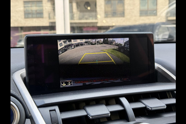 Lexus NX 300h Luxury Line | Dodehoekherkenning, Leer, Stoel + Stuurverwarming, 18 inch, Leer, Apple CarPlay/Android auto, Elektrische ach