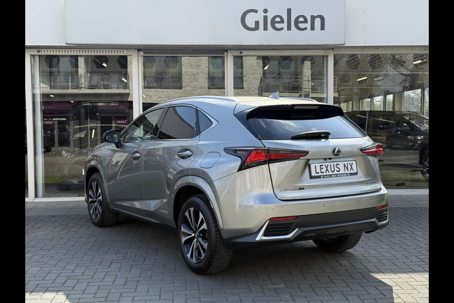 Lexus NX 300h Luxury Line | Dodehoekherkenning, Leer, Stoel + Stuurverwarming, 18 inch, Leer, Apple CarPlay/Android auto, Elektrische ach