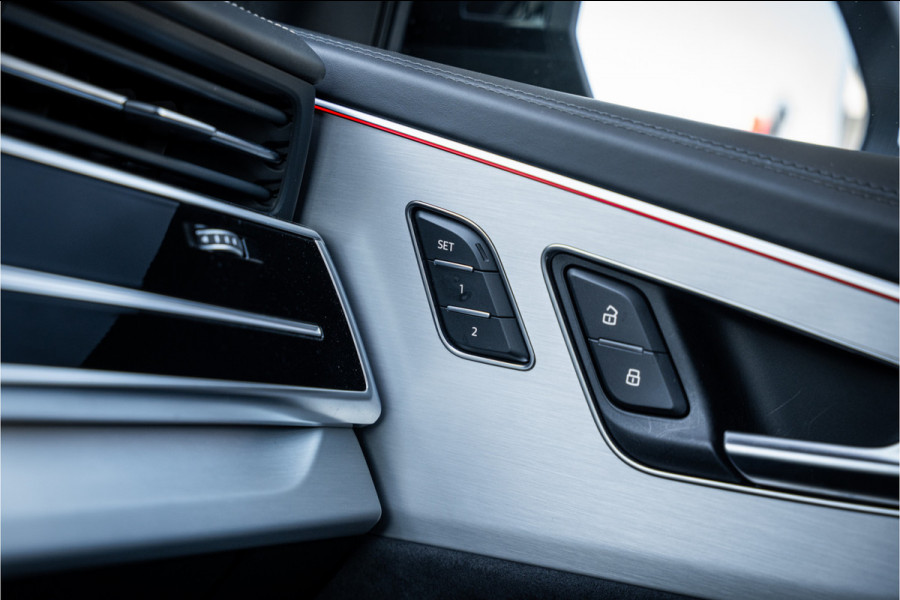 Audi Q8 60 TFSI e quattro Pro Line S Competition - Panorama | RS Seats | B&O | Elek. Trekhaak | 360 Camera | Memory