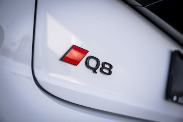 Audi Q8 60 TFSI e quattro Pro Line S Competition - Panorama | RS Seats | B&O | Elek. Trekhaak | 360 Camera | Memory