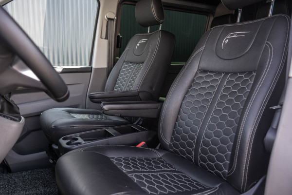 Volkswagen Transporter T6.1 2.0 TDI L2H1 | BULLI | 150 PK | Automaat | LED | Camera | Carplay | PDC | Zijschuifdeur L+R