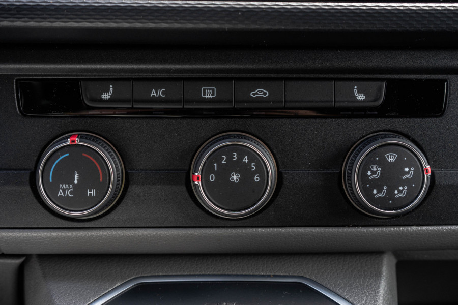 Volkswagen Transporter T6.1 2.0 TDI L2H1 | BULLI | 150 PK | Automaat | LED | Camera | Carplay | PDC | Zijschuifdeur L+R