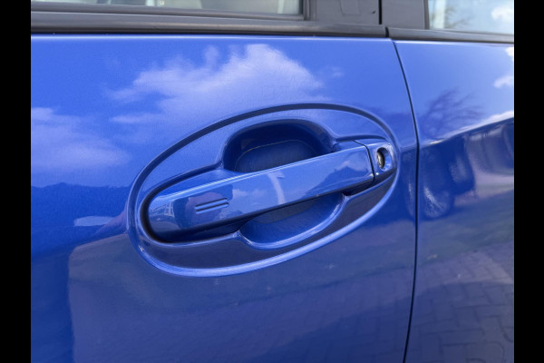 Toyota Yaris 1.5 Full Hybrid Dynamic | Lichtmetalen velgen, Parkeercamera, Licht + Regensensor, Cruise control, Climate control