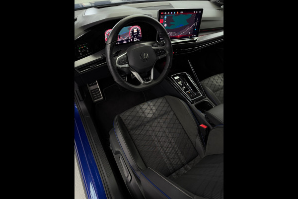 Volkswagen Golf 8.5 2.0 TDI 3x R-Line Panorama IQ CarPlay HK