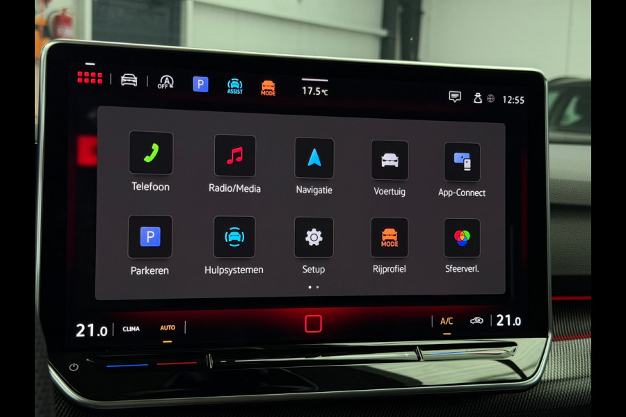 Volkswagen Golf 8.5 2.0 TDI 3x R-Line Panorama IQ CarPlay HK