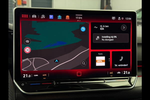 Volkswagen Golf 8.5 2.0 TDI 3x R-Line Panorama IQ CarPlay HK