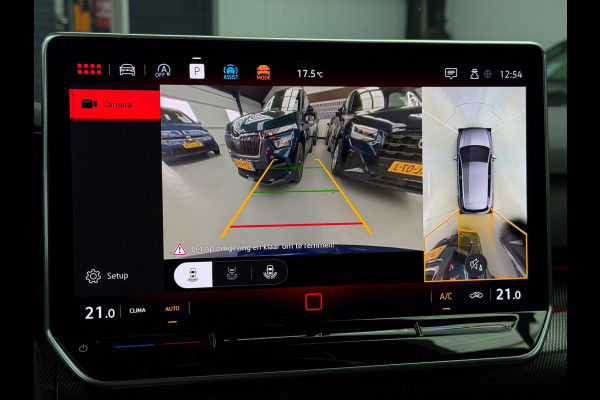 Volkswagen Golf 8.5 2.0 TDI 3x R-Line Panorama IQ CarPlay HK