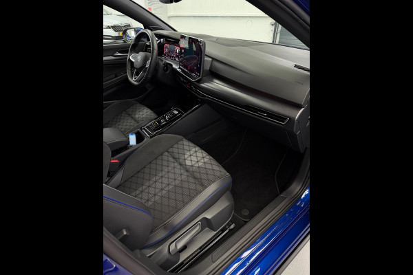Volkswagen Golf 8.5 2.0 TDI 3x R-Line Panorama IQ CarPlay HK