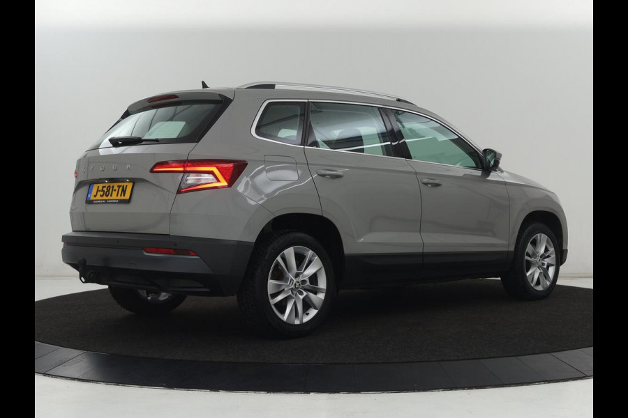 Škoda Karoq 1.5 TSI Business Edition Plus | Stoelverwarming | Trekhaak | Camera | Carplay | Navigatie | Keyless | Full LED | Verwarmde voorruit | Parkeerhulp | Climate control | DAB | Cruise control