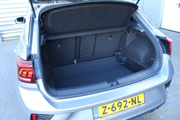 Volkswagen T-Roc 1.5 TSI 150pk R-Line DSG7 Panoramadak