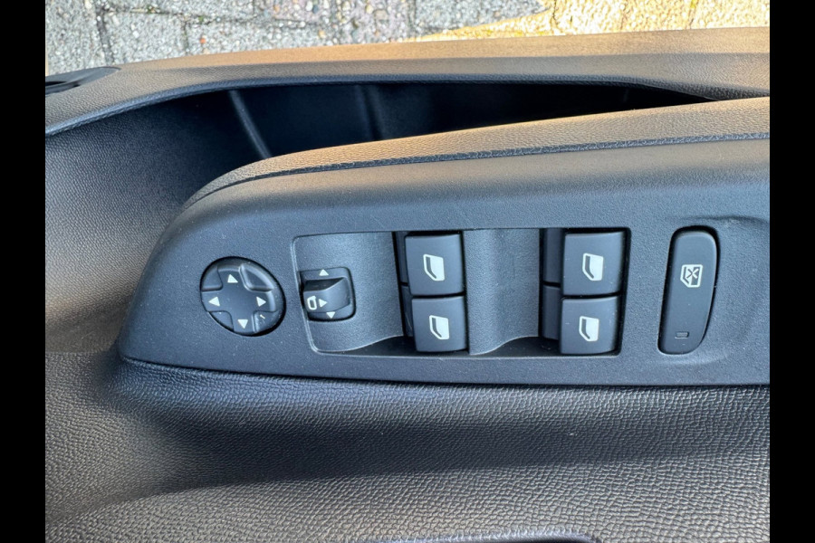 Opel Corsa 1.2 Turbo GS Line 100 pk Android Apple Car Play / P-sensoren & Camera / Full LED