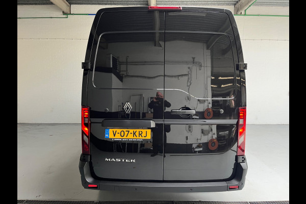 Renault Master NIEUW (MODEL) DEMO T35 2.0 dCi 130 L2H2 Start 3Persoons Zwart Metallic BPM VRIJ, ORIGINEEL NEDERLANDSE BUS!