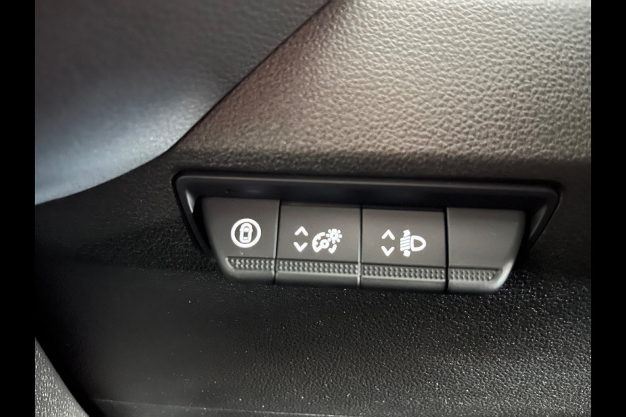 Renault Master NIEUW (MODEL) DEMO T35 2.0 dCi 130 L2H2 Start 3Persoons Zwart Metallic BPM VRIJ, ORIGINEEL NEDERLANDSE BUS!