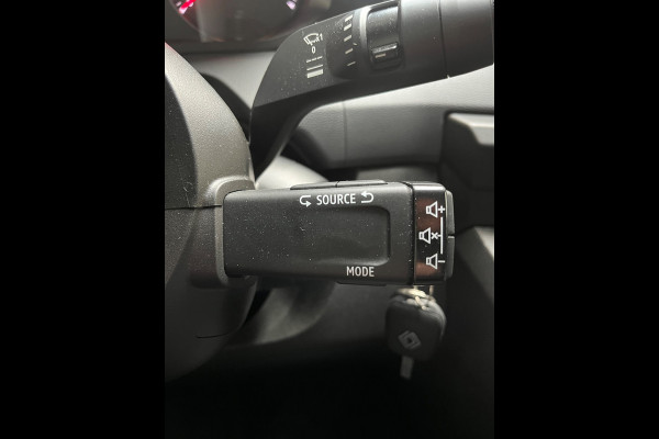 Renault Master NIEUW (MODEL) DEMO T35 2.0 dCi 130 L2H2 Start 3Persoons Zwart Metallic BPM VRIJ, ORIGINEEL NEDERLANDSE BUS!