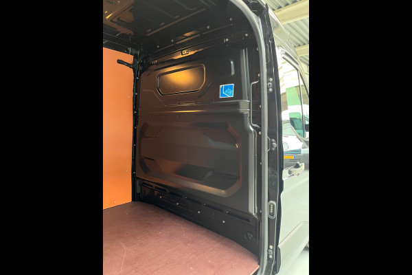Renault Master NIEUW (MODEL) DEMO T35 2.0 dCi 130 L2H2 Start 3Persoons Zwart Metallic BPM VRIJ, ORIGINEEL NEDERLANDSE BUS!