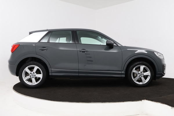 Audi Q2 30 TFSI S Edition (STOELVERWARMING, CRUISE CONTROL ADAPTIEF, NAVGATIE, PARKEERSENSOREN)