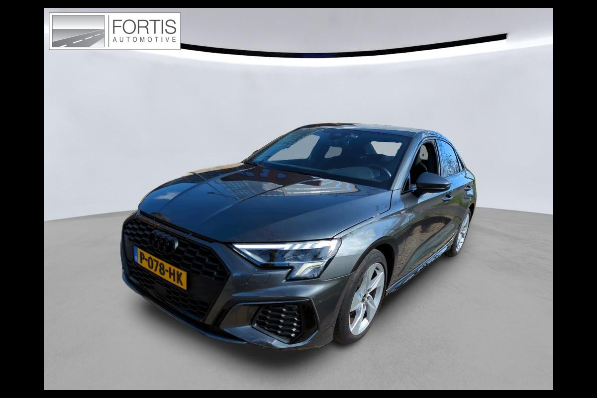 Audi A3 Limousine 30 TFSI S edition NL-AUTO | 1/2 LEDER | CARPLAY