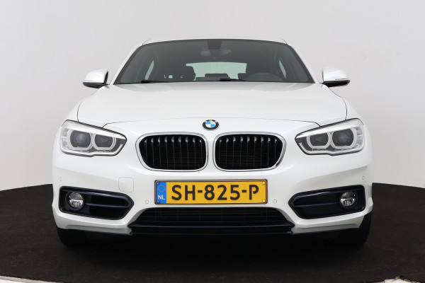 BMW 1-serie 118i Corporate Lease Executive (NAVIGATIE, CRUISE CONTROL, PARKEERSENSOREN, BLUETOOTH)