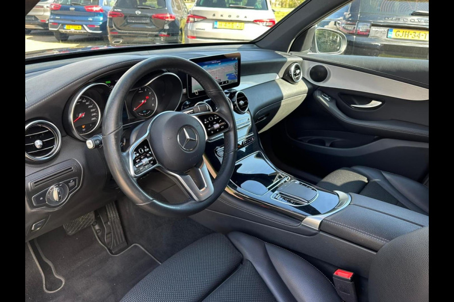 Mercedes-Benz GLC 300e 4MATIC Business Solution | PHEV | 320pk | Plug-in Hybride | Achteruitrijcamera | Navigatie | Half leder