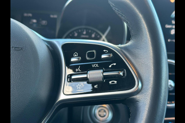 Mercedes-Benz GLC 300e 4MATIC Business Solution | PHEV | 320pk | Plug-in Hybride | Achteruitrijcamera | Navigatie | Half leder