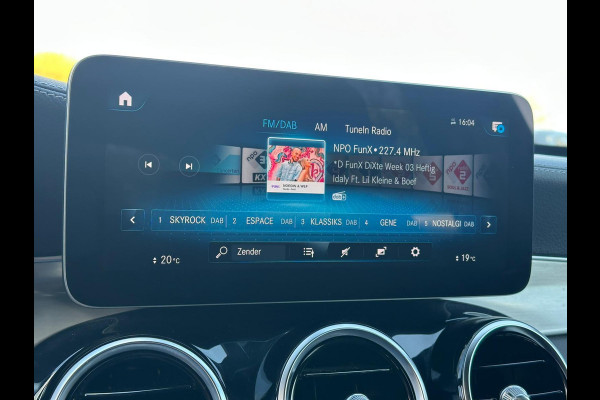 Mercedes-Benz GLC 300e 4MATIC Business Solution | PHEV | 320pk | Plug-in Hybride | Achteruitrijcamera | Navigatie | Half leder