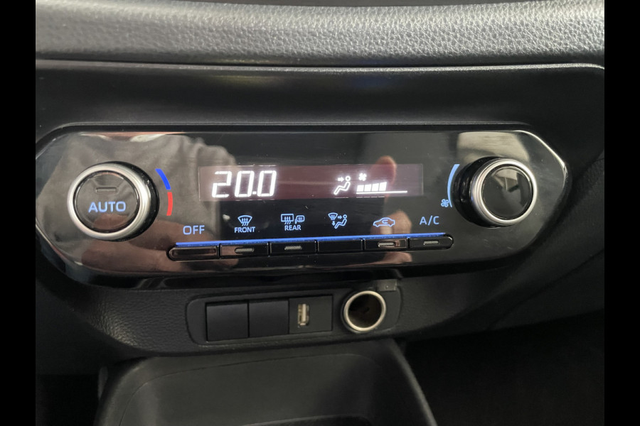 Toyota Aygo X 1.0 VVT-i MT first Achteruitrijcamera - Airco - Apple carplay - Bluetooth - Cruise control - Led verlichting -  Licht metalen velgen 17 inch - Radio - Mistlampen - Stuur multifunctioneel - Stuur leder - Elektrische ramen voor - Regensensor - Start/stop systeem
