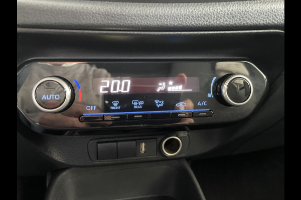 Toyota Aygo X 1.0 VVT-i MT first Achteruitrijcamera - Airco - Apple carplay - Bluetooth - Cruise control - Led verlichting -  Licht metalen velgen 17 inch - Radio - Mistlampen - Stuur multifunctioneel - Stuur leder - Elektrische ramen voor - Regensensor - Start/stop systeem
