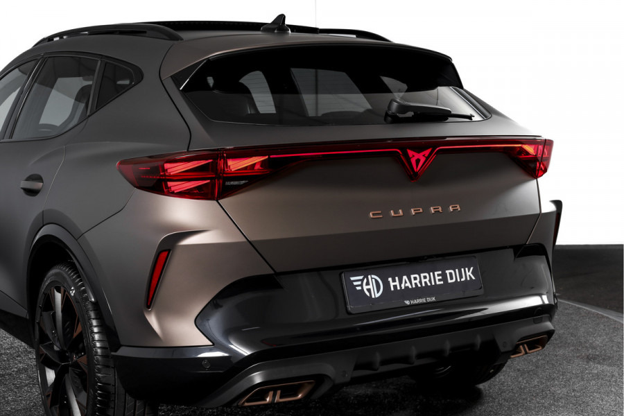 CUPRA Formentor 1.5 TSI e-Hybrid 272 PK VZ Extreme | Bronze Matt | S/K-Panodak | Sennheiser | Elek. stoelen | Matrix LED | Adapt. Cruise | Stoel-+stuurverw. | Camera | NAV+App. Connect | Elek. Klep | LM 19" | 0624