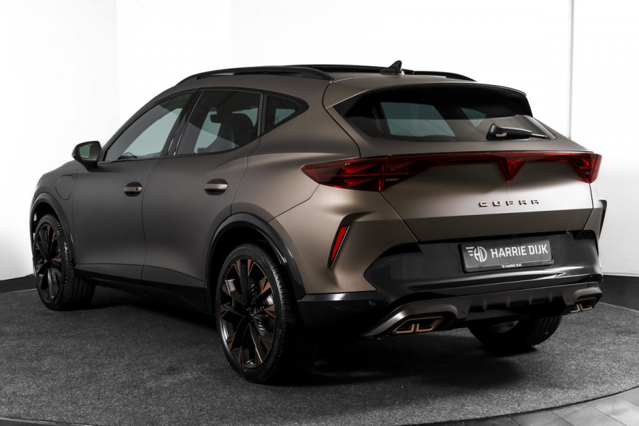 CUPRA Formentor 1.5 TSI e-Hybrid 272 PK VZ Extreme | Bronze Matt | S/K-Panodak | Sennheiser | Elek. stoelen | Matrix LED | Adapt. Cruise | Stoel-+stuurverw. | Camera | NAV+App. Connect | Elek. Klep | LM 19" | 0639