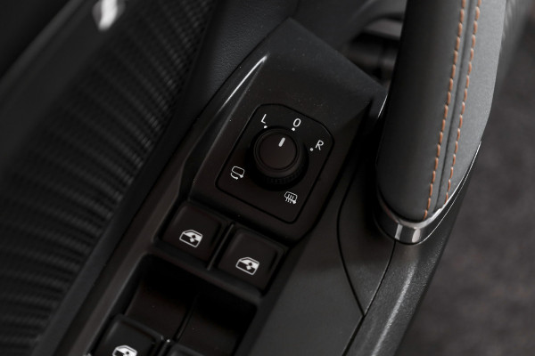 CUPRA Formentor 1.5 TSI e-Hybrid 272 PK VZ Extreme | Bronze Matt | S/K-Panodak | Sennheiser | Elek. stoelen | Matrix LED | Adapt. Cruise | Stoel-+stuurverw. | Camera | NAV+App. Connect | Elek. Klep | LM 19" | 0639