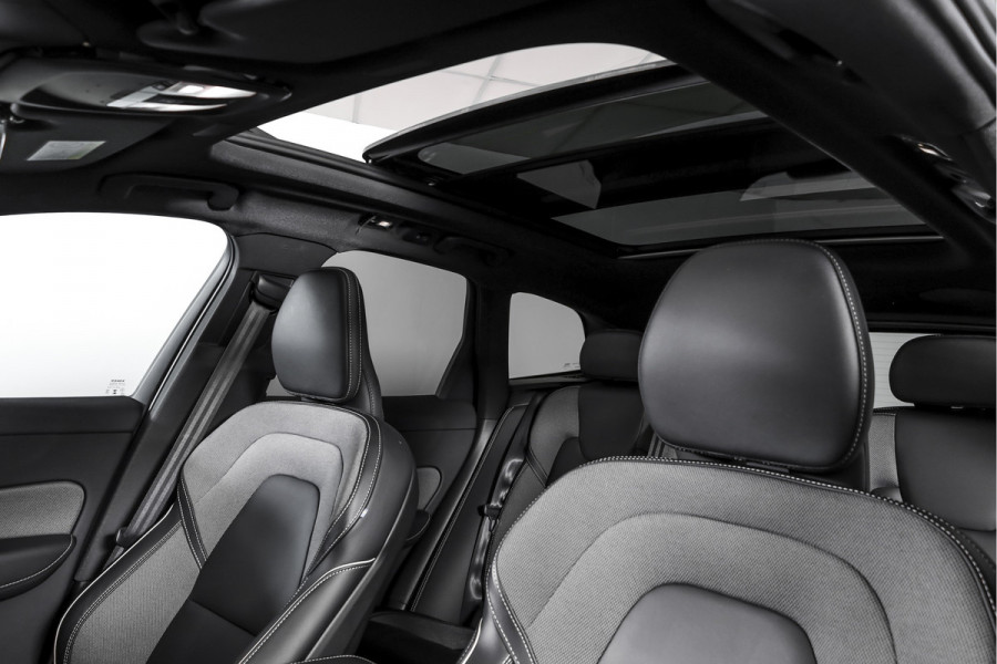 Volvo XC60 2.0 T8 Plug-in hybrid AWD Plus Dark Automaat | S/K-Panodak | Dig. Cockpit | Adapt. Cruise | Winterpakket | PDC | 360 Camera | NAV + App.Connect | ECC | Harman/Kardon | Elek. KLep | LM 19" | 9613