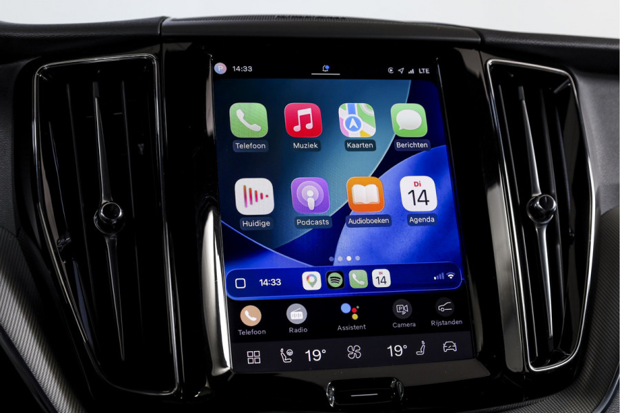 Volvo XC60 2.0 T8 Plug-in hybrid AWD Plus Dark Automaat | S/K-Panodak | Dig. Cockpit | Adapt. Cruise | Winterpakket | PDC | 360 Camera | NAV + App.Connect | ECC | Harman/Kardon | Elek. KLep | LM 19" | 9613