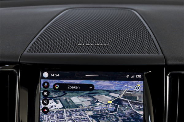 Volvo XC60 2.0 T8 Plug-in hybrid AWD Plus Dark Automaat | S/K-Panodak | Dig. Cockpit | Adapt. Cruise | Winterpakket | PDC | 360 Camera | NAV + App.Connect | ECC | Harman/Kardon | Elek. KLep | LM 19" | 9613