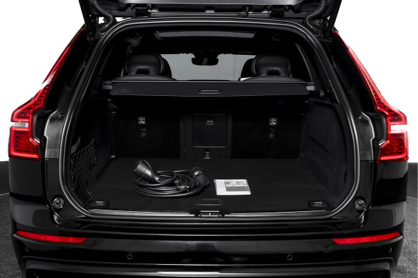 Volvo XC60 2.0 T8 Plug-in hybrid AWD Plus Dark Automaat | S/K-Panodak | Dig. Cockpit | Adapt. Cruise | Winterpakket | PDC | 360 Camera | NAV + App.Connect | ECC | Harman/Kardon | Elek. KLep | LM 19" | 9613