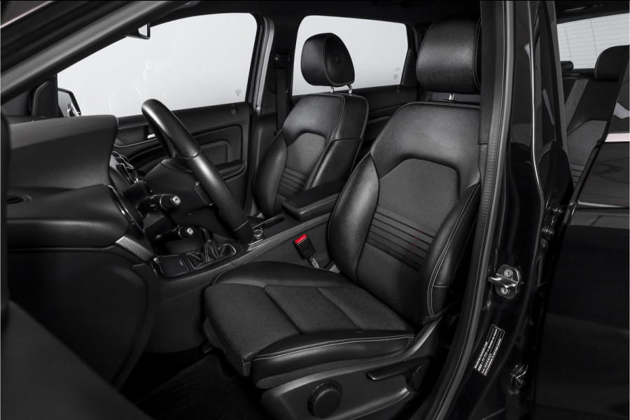 Mercedes-Benz B-Klasse 180 122 PK Ambition | Cruise | Stoelverwarming | PDC | NAV | Airco | LM 17" |