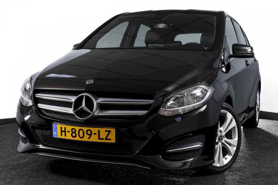 Mercedes-Benz B-Klasse 180 122 PK Ambition | Cruise | Stoelverwarming | PDC | NAV | Airco | LM 17" |