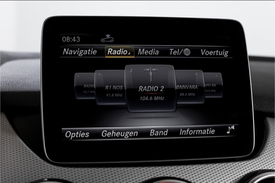 Mercedes-Benz B-Klasse 180 122 PK Ambition | Cruise | Stoelverwarming | PDC | NAV | Airco | LM 17" |