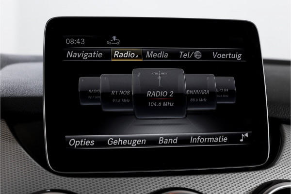 Mercedes-Benz B-Klasse 180 122 PK Ambition | Cruise | Stoelverwarming | PDC | NAV | Airco | LM 17" |