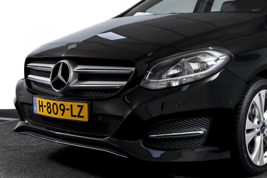Mercedes-Benz B-Klasse 180 122 PK Ambition | Cruise | Stoelverwarming | PDC | NAV | Airco | LM 17" |
