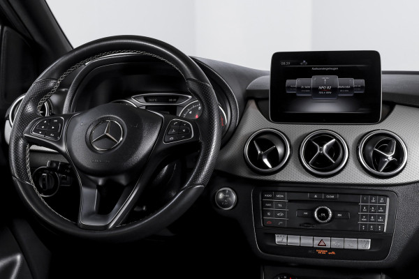Mercedes-Benz B-Klasse 180 122 PK Ambition | Cruise | Stoelverwarming | PDC | NAV | Airco | LM 17" |