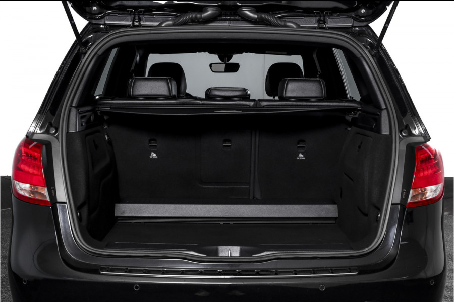 Mercedes-Benz B-Klasse 180 122 PK Ambition | Cruise | Stoelverwarming | PDC | NAV | Airco | LM 17" |