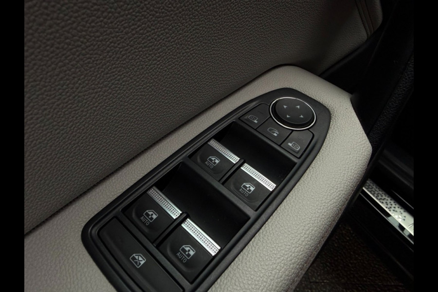 Renault Captur 1.3Tce 113kw 155pk Initiale Leer Panorama Trekhaak alle opties