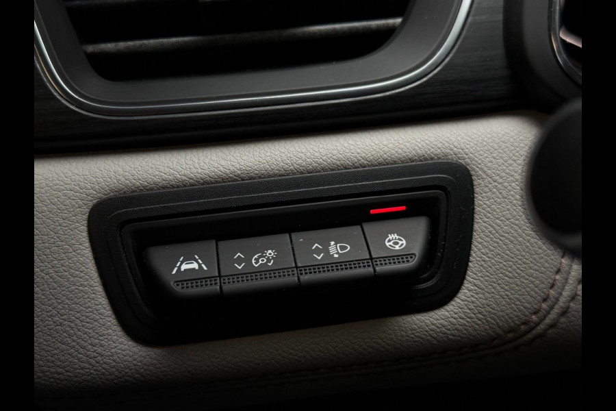 Renault Captur 1.3Tce 113kw 155pk Initiale Leer Panorama Trekhaak alle opties