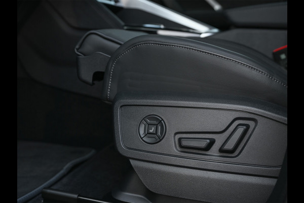 Audi Q5 Sportback 2.0 TFSI e-hybrid quattro S edition Competition 367pk | Stoel massage | Tech pro | Luchtvering | 5jaar fabrieksgarantie | Trekhaak | B&O sound | Head-up | Adaptive cruise | 360 camera | Passagiers display
