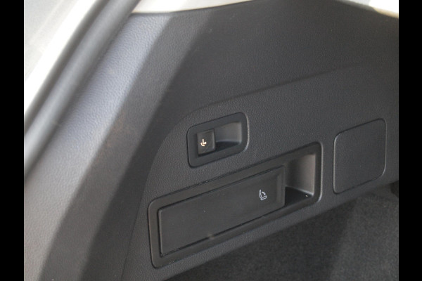 Volkswagen Tiguan 1.5 TSI Allspace | Trekhaak | Automaat | Cruise Control | Stoelverwarming |